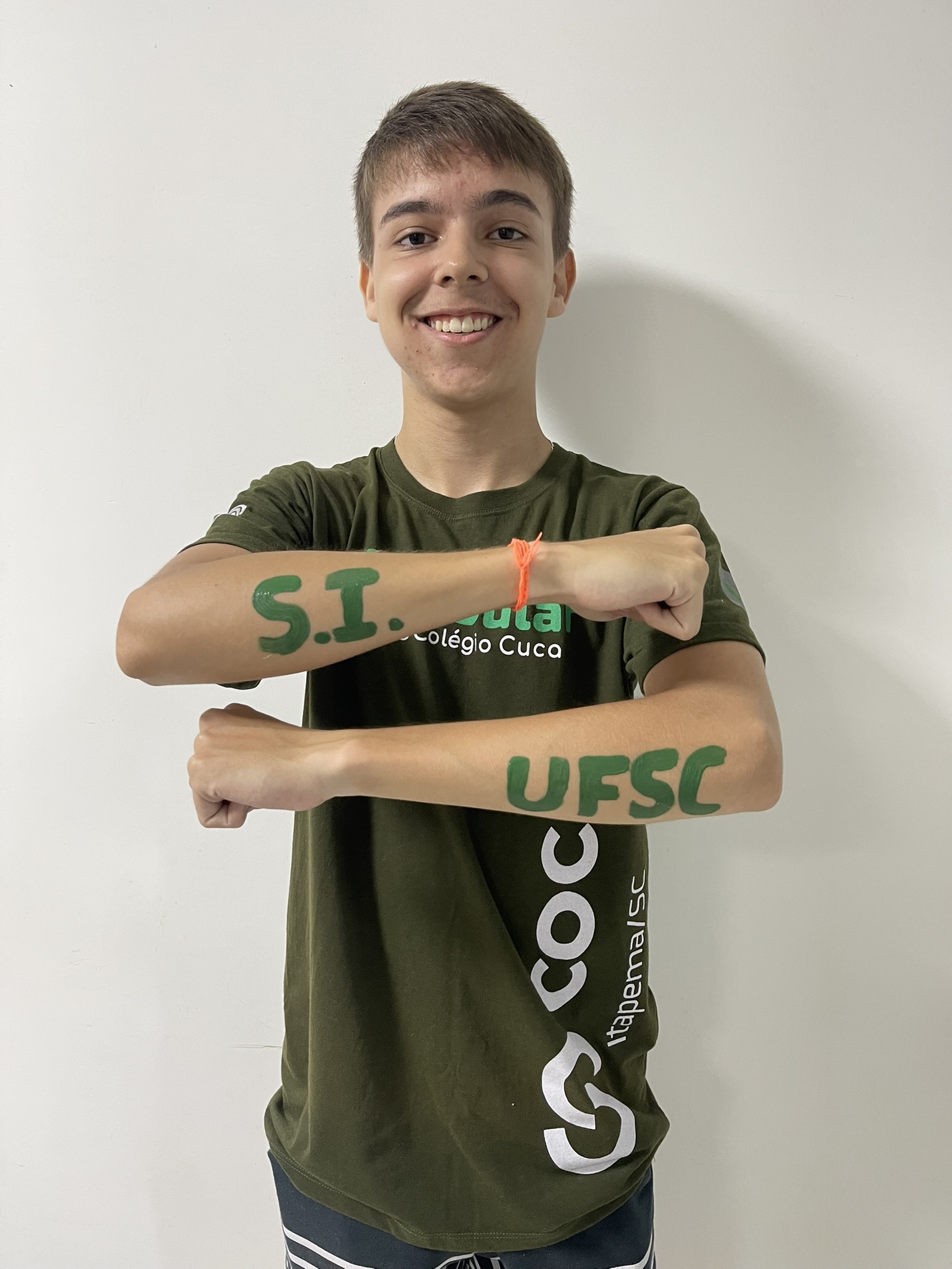 Gabriel, aprovado em Sistemas de Informação na UFSC